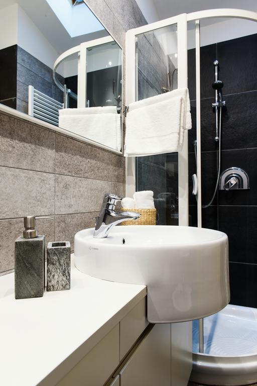 Lora Luxury House Apartment Como Exterior photo